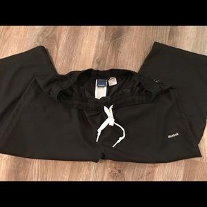 *SOLD* Reebok Capris